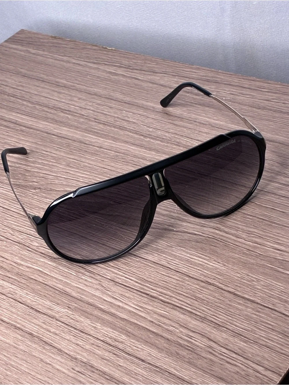 Vintage Carrera Black Aviator Sunglasses with Gradient Lenses & UV Protection